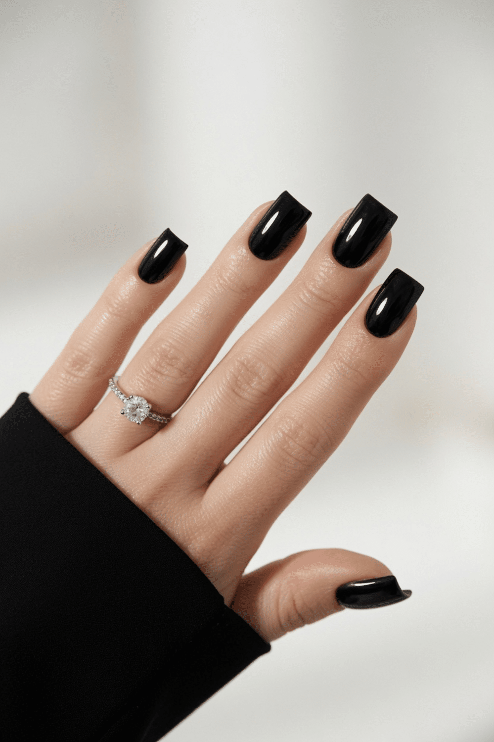 black nails short