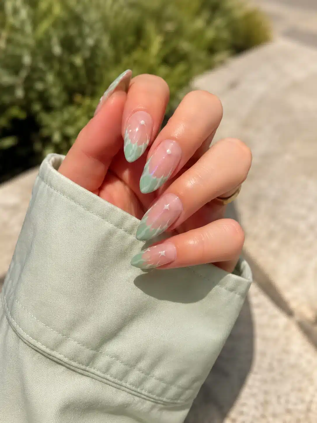 12 Simple Summer Nail Inspo Ideas to Try This Season 11 Simple mint green summer nails