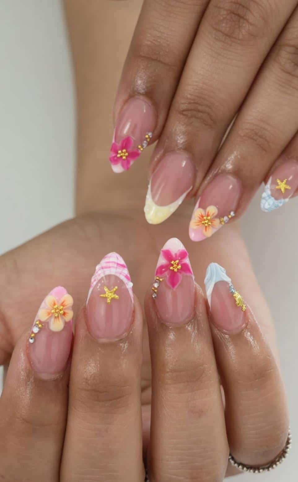 Trendy nails