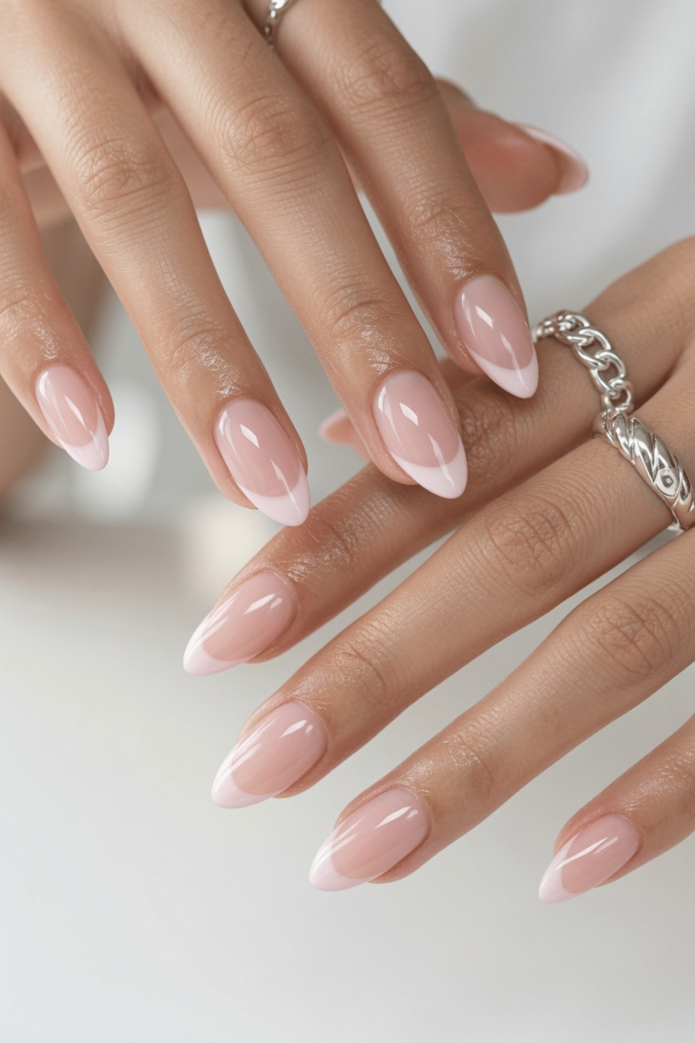 almond french tip nails