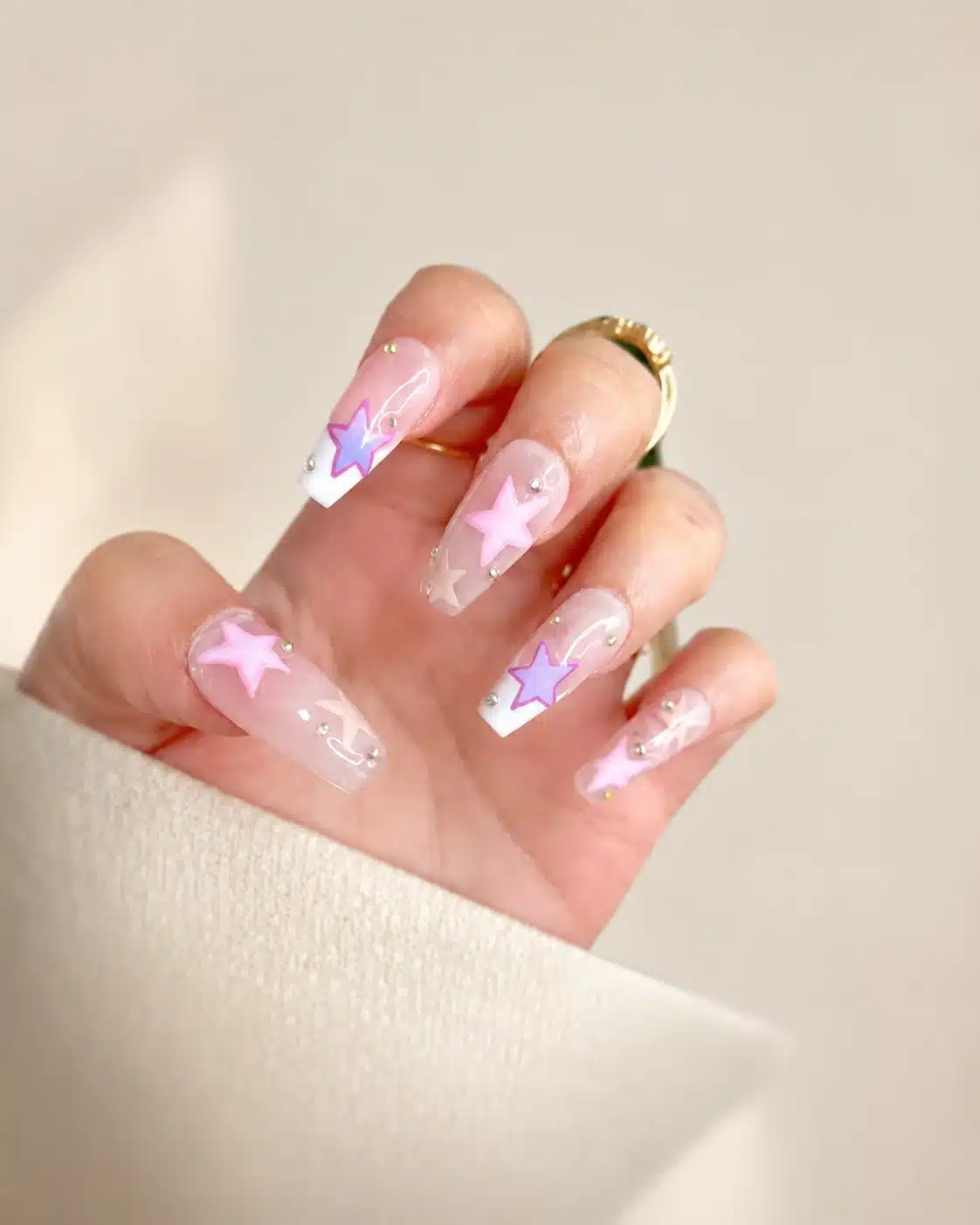 Summer Short Coffin Nails: 14 Fun-Ready Ideas 6 Clean white summer short coffin nails