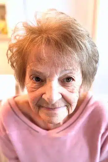 34 Elegant Short Hairstyles for Women Over 70 with Fine Hair 32 Short Hairstyles for Women Over 70 With Fine Hair - Voluminous Pixie Hairstyle