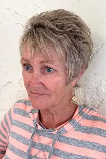 Sandy Blonde Pixie With Crown Lift