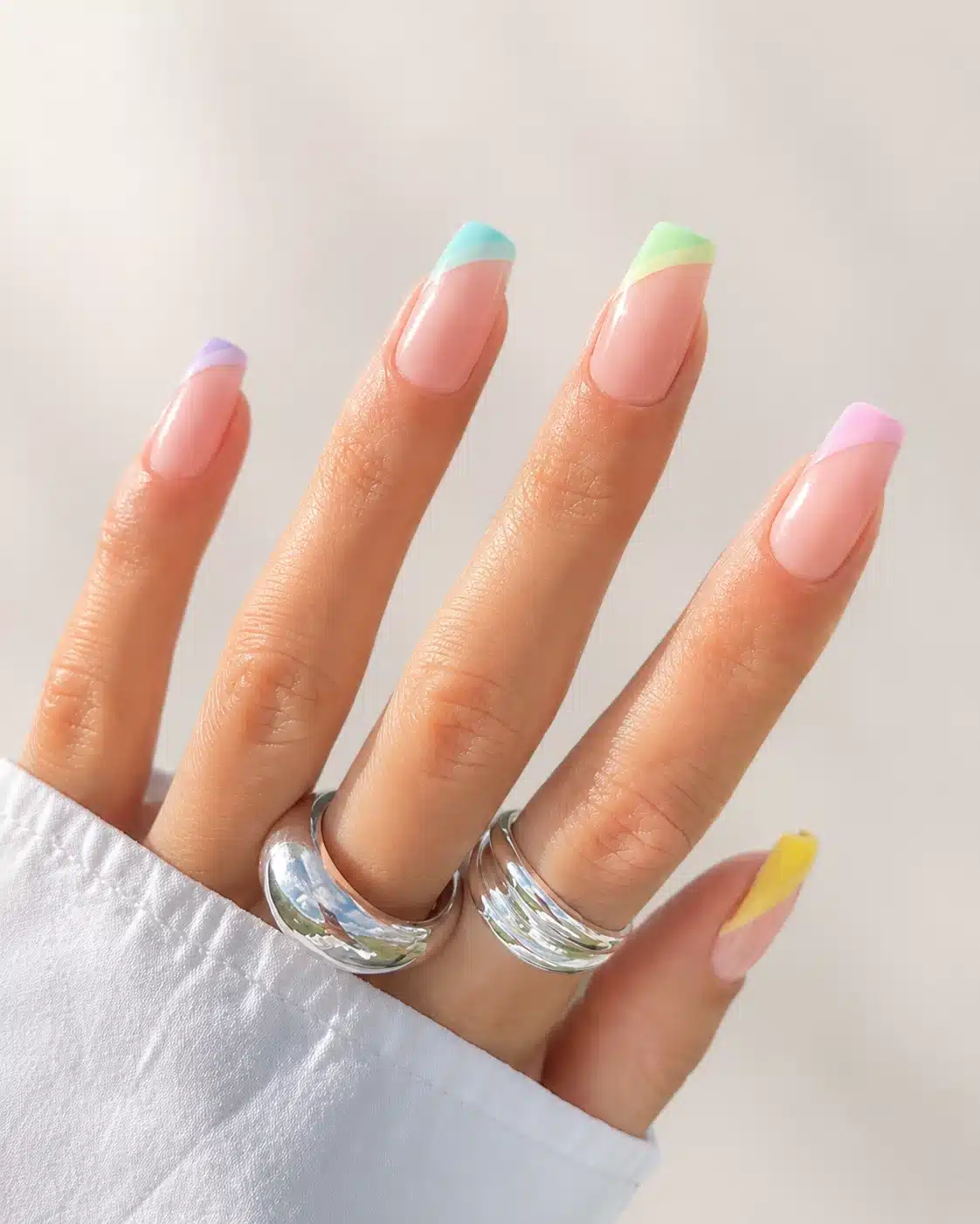 Summer Short Coffin Nails: 14 Fun-Ready Ideas 8 Hot pink color block short coffin nails