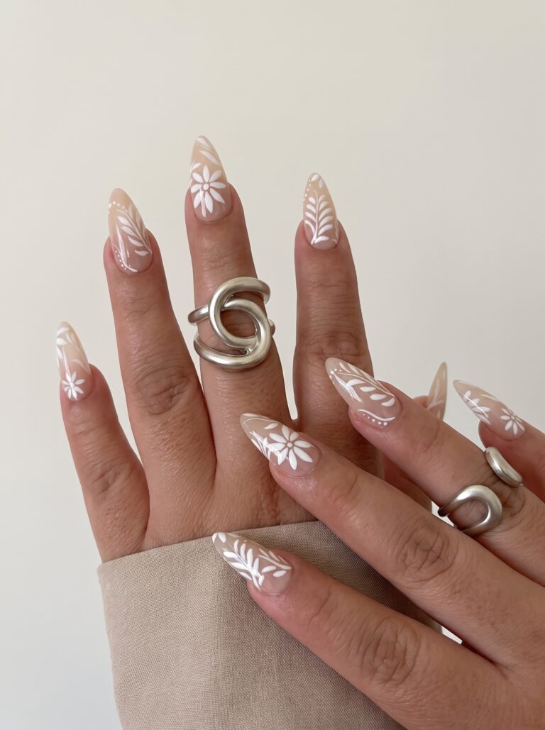 neutral nail ideas for summer with eggshell chrome nails and pearly cream finish