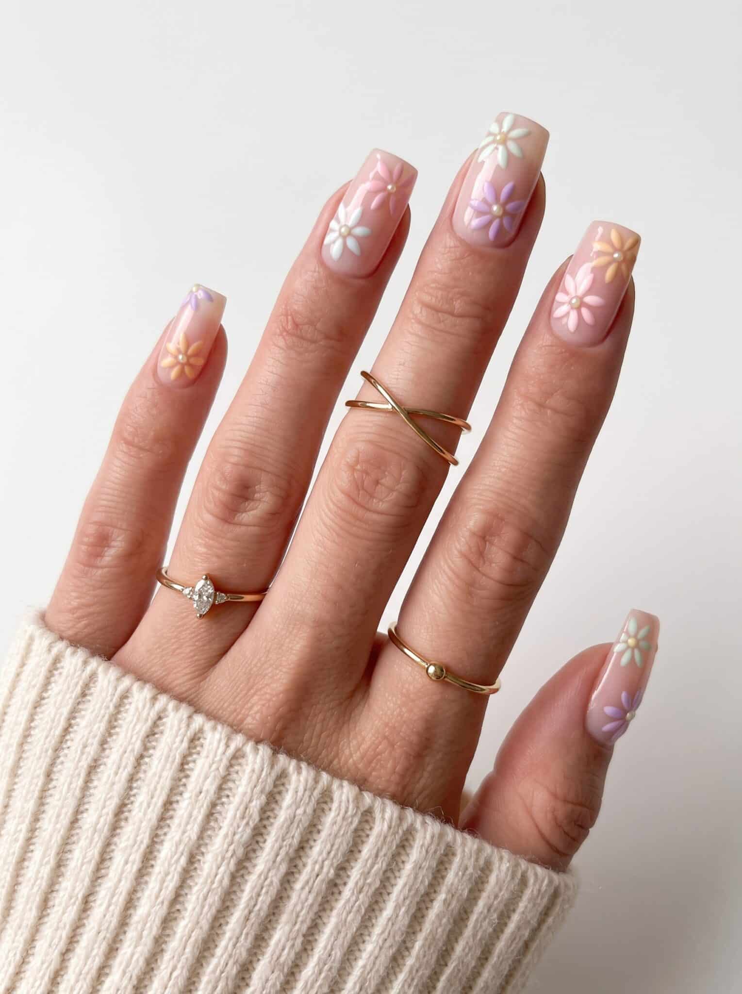 Mauve summer nails with soft floral accent nail art
