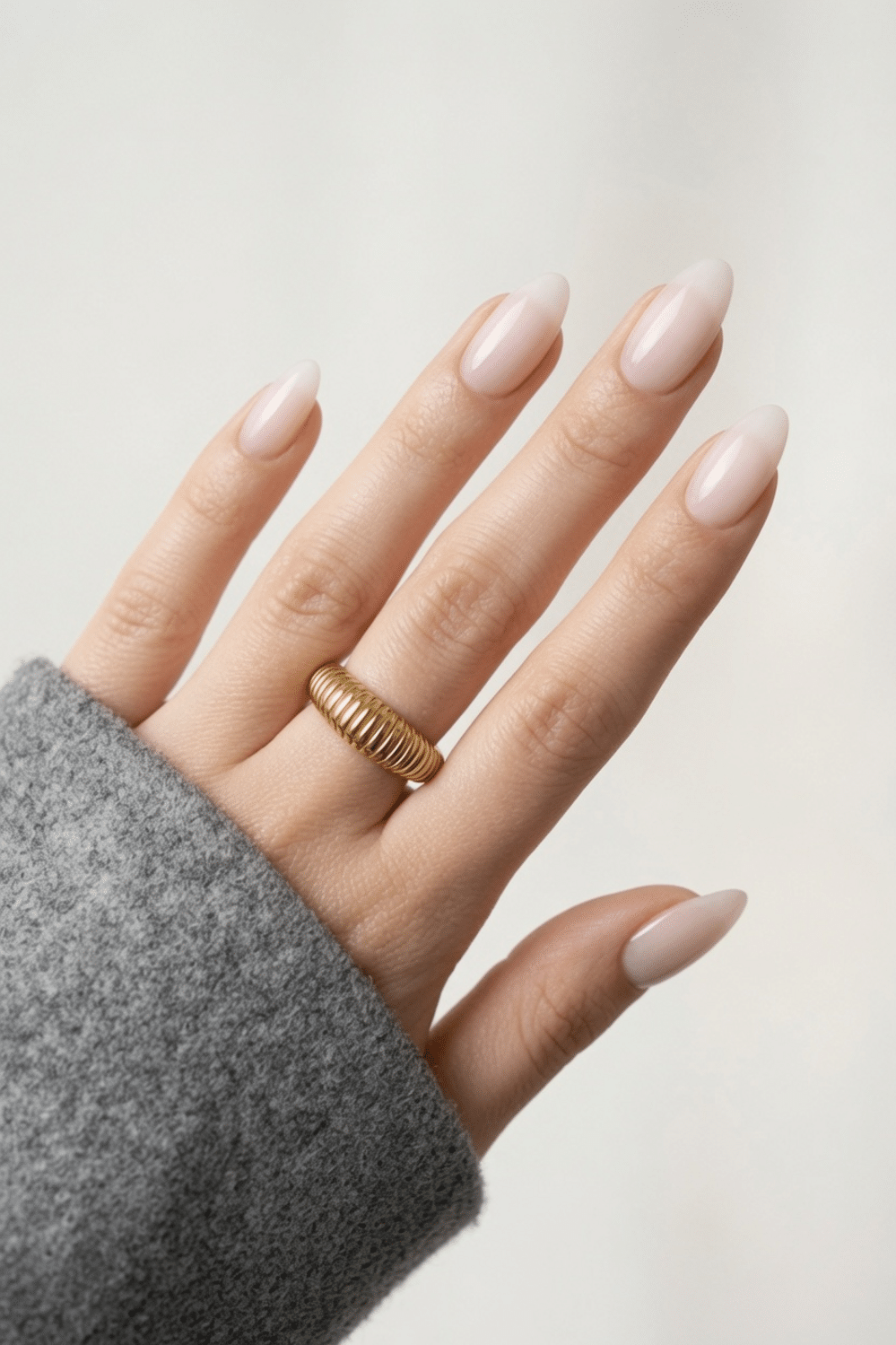 nail inspo almond