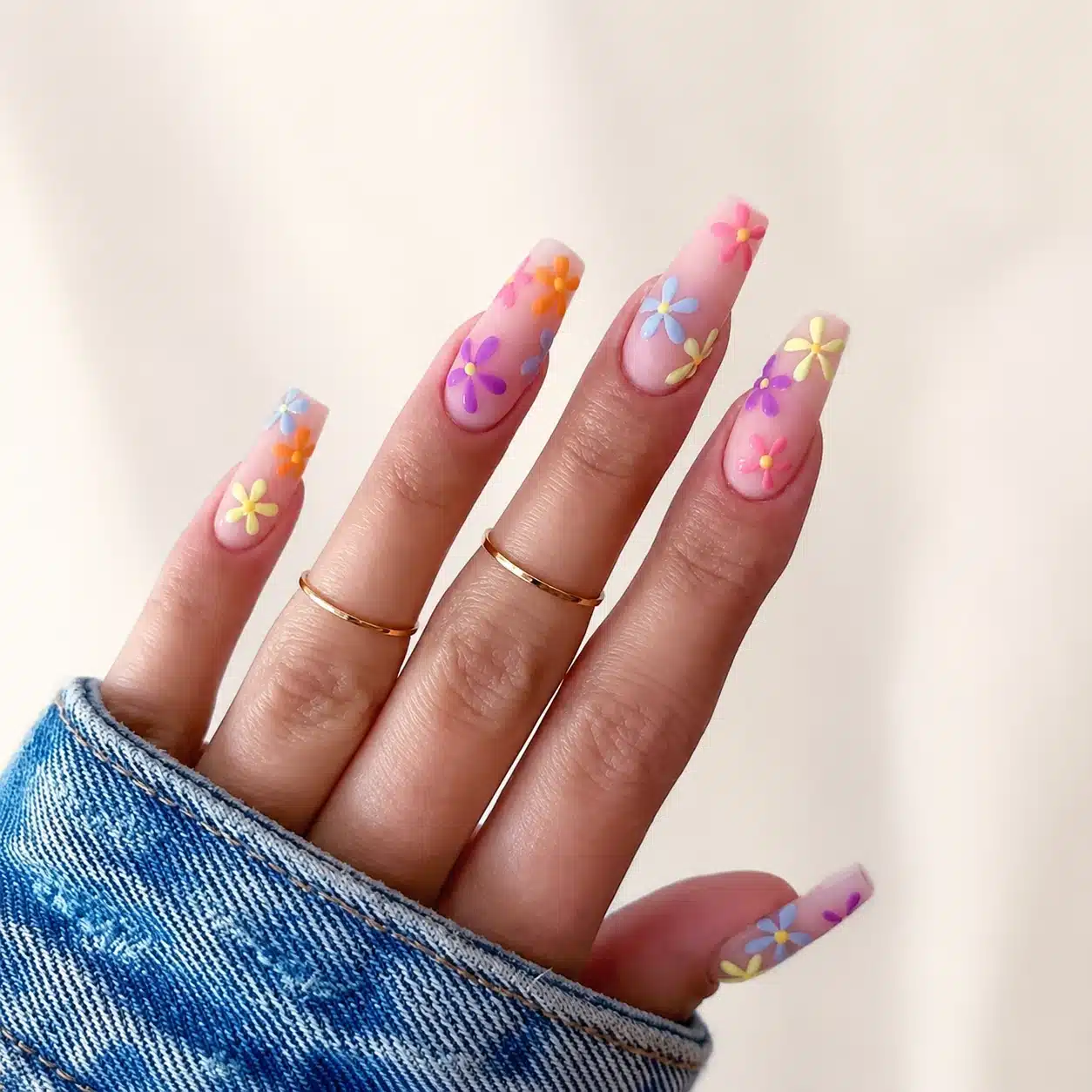 Summer Short Coffin Nails: 14 Fun-Ready Ideas 4 Nude marble summer short coffin nails