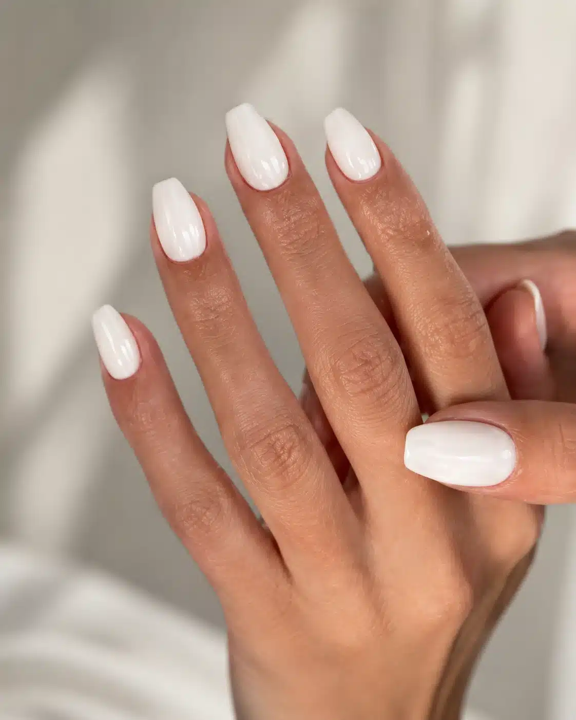Summer Short Coffin Nails: 14 Fun-Ready Ideas 13 Soft pink bow detail short coffin nails