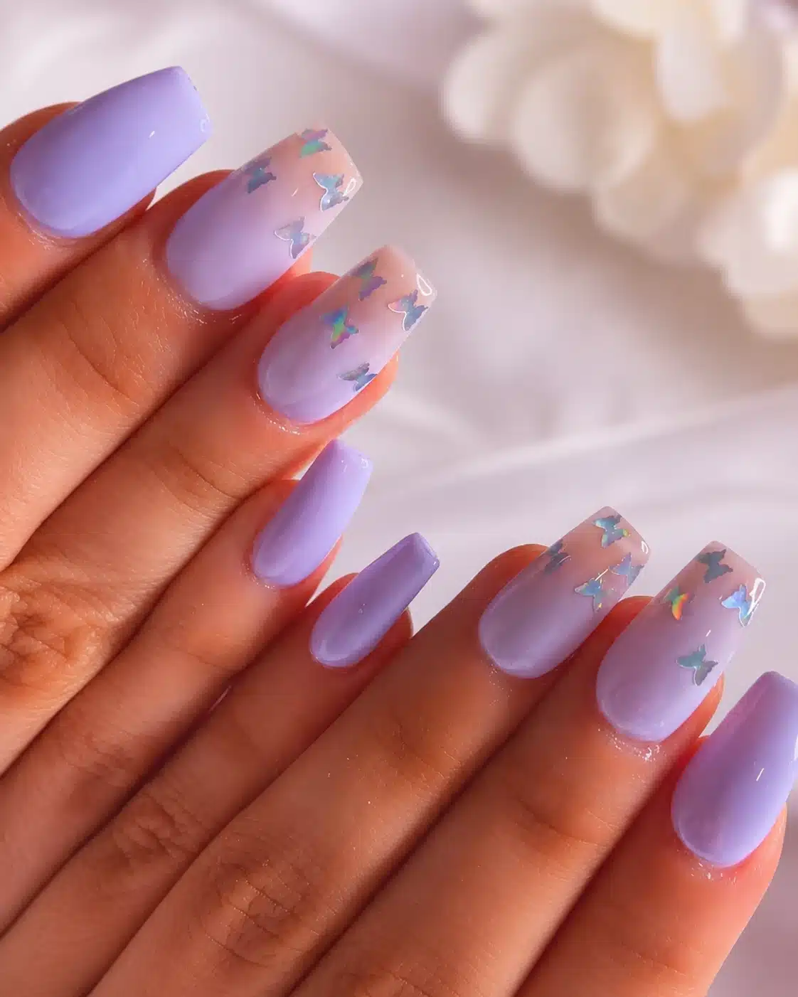 Summer Short Coffin Nails: 14 Fun-Ready Ideas 12 White and silver glitter short coffin nails