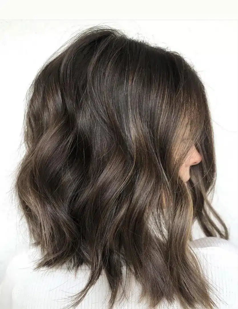 Angled Lob hairstyle featuring longer front and shorter back