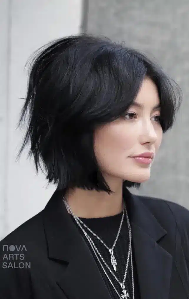 35 Short Brown Hairstyles You'll Be Seeing Everywhere 10 Textured Chin Bob