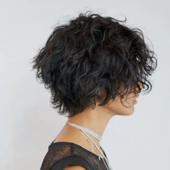 35 Short Brown Hairstyles You'll Be Seeing Everywhere 34 Graduated Curly Bob