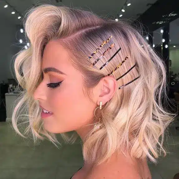 20 Lob Haircuts That Make Thin Hair Look Fuller 8 Deep Side-Part Lob