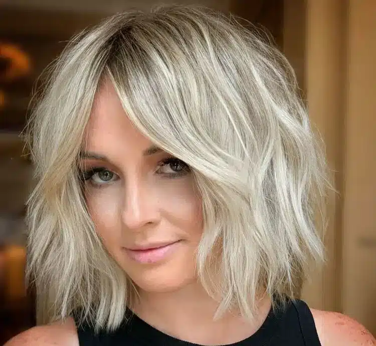 Curtain bang bob from 34 Short Bob Hairstyles That Never Go Out Of Style