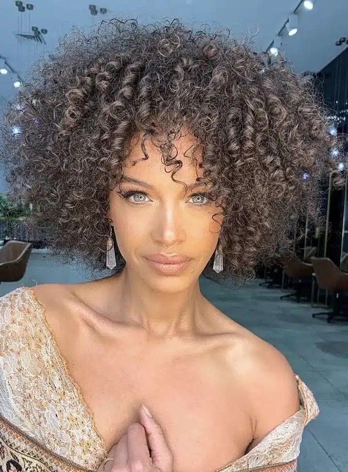 Curly bob among the 34 Short Bob Hairstyles That Never Go Out Of Style