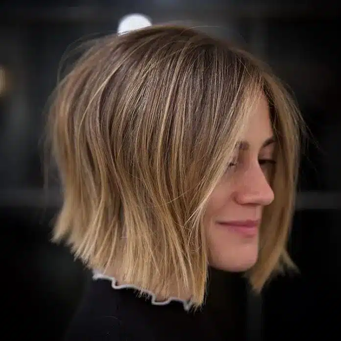 Blunt below-chin bob showcased in 34 Short Bob Hairstyles That Never Go Out Of Style