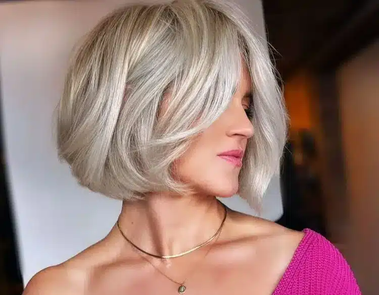 Retro curtained bob from the 34 Short Bob Hairstyles That Never Go Out Of Style
