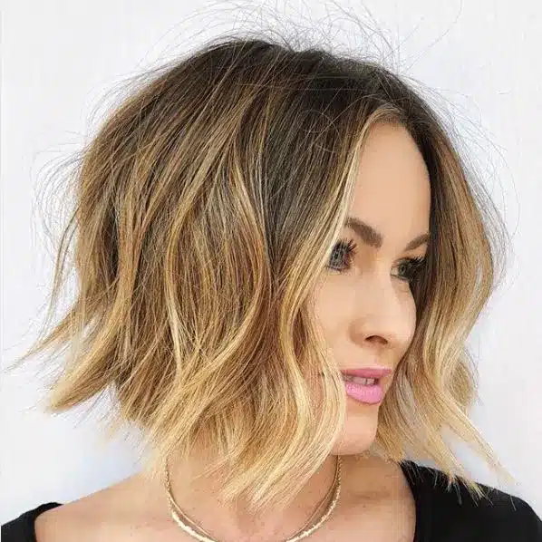 Face-framing flip bob from 34 Short Bob Hairstyles That Never Go Out Of Style