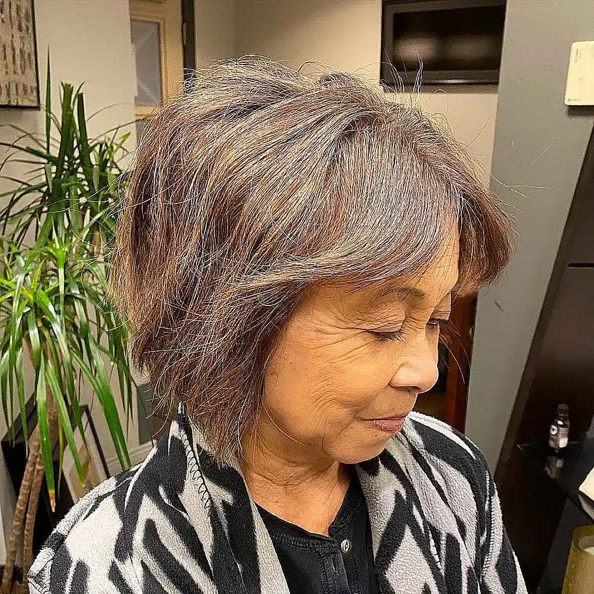 50 low maintenance hairstyles for 60 year old women with fine hair 49