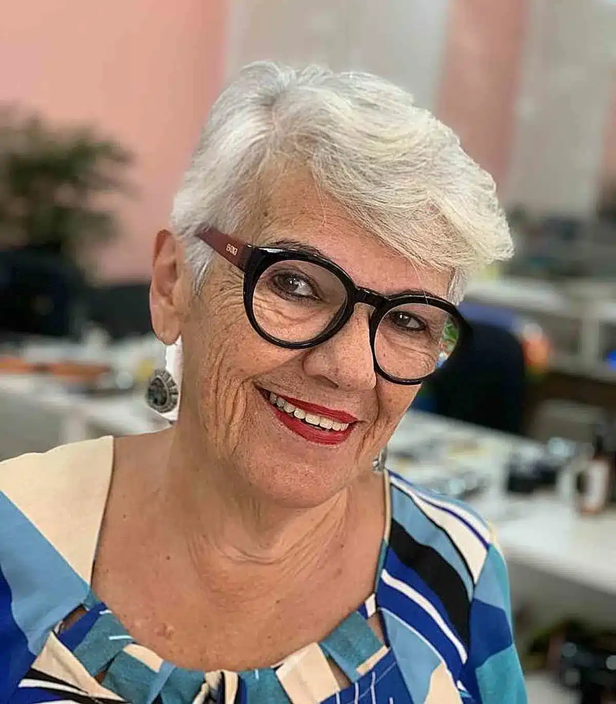 50 low maintenance hairstyles for 60 year old women with fine hair 53