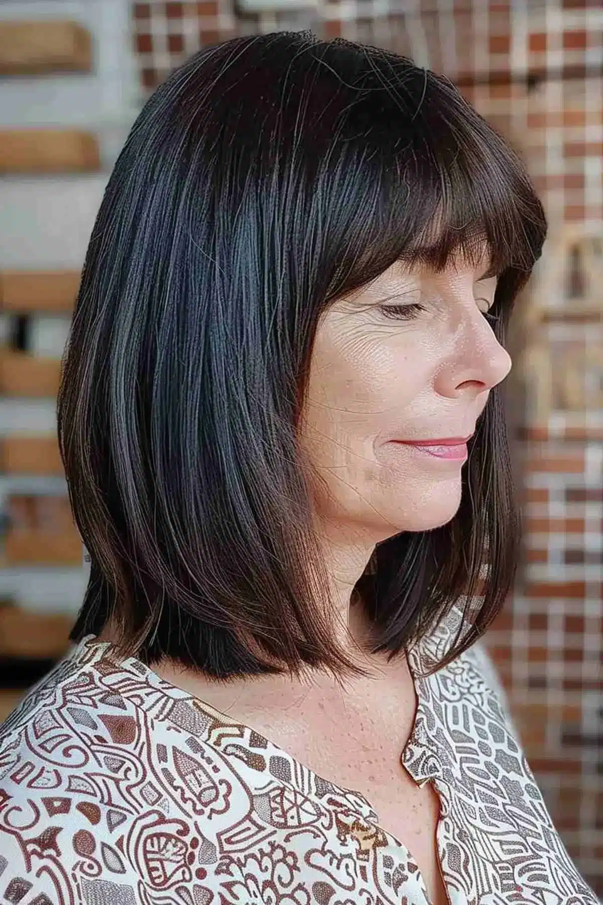 50 Low-Maintenance Medium-Length Haircuts for Busy Women 19 Low-Maintenance Blunt Cut for Women Over 50