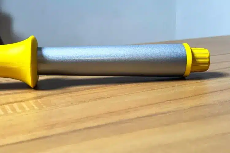 the 5 best curling irons for short hair tested on lobs bobs and everything in between 28 1